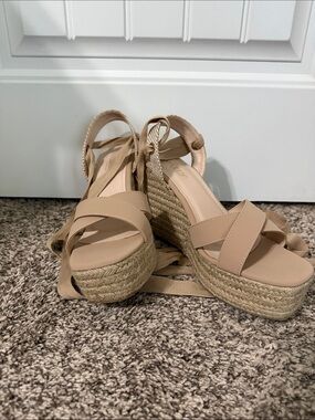 KAYLEEN By Los Angeles Neutral Beige Espadrille Platform Wedges
